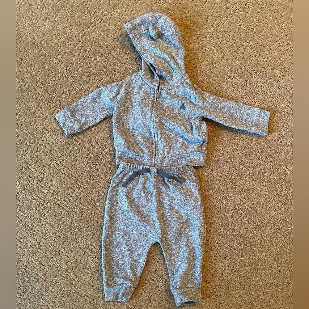 Gap sweatsuit with bear ears on hood